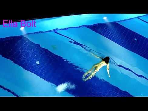 ❤️ Jeg kan ikke stoppe med at se, ung blondine fanget i at svømme nøgen i ELLA BOLT resort pool Sex video at da.ixiporn-com.ru ❌