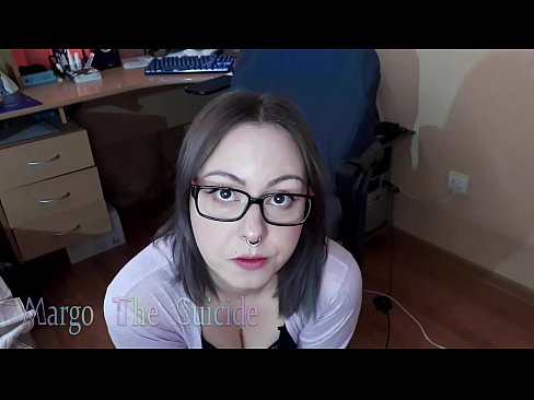 ❤️ Sexet pige med briller sutter Dildo dybt på kamera Sex video at da.ixiporn-com.ru ❌